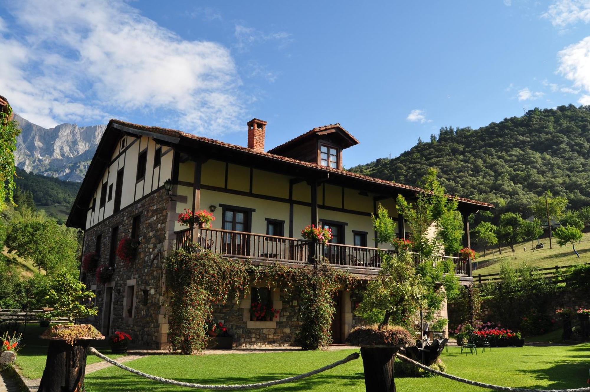 Posada San Pelayo Camaleno Exterior photo